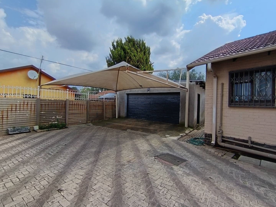 4 Bedroom Property for Sale in Fauna Free State